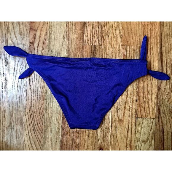 Victoria’s Secret Convertible Bikini Set – 36C Top & M Bottom - Picture 4 of 8